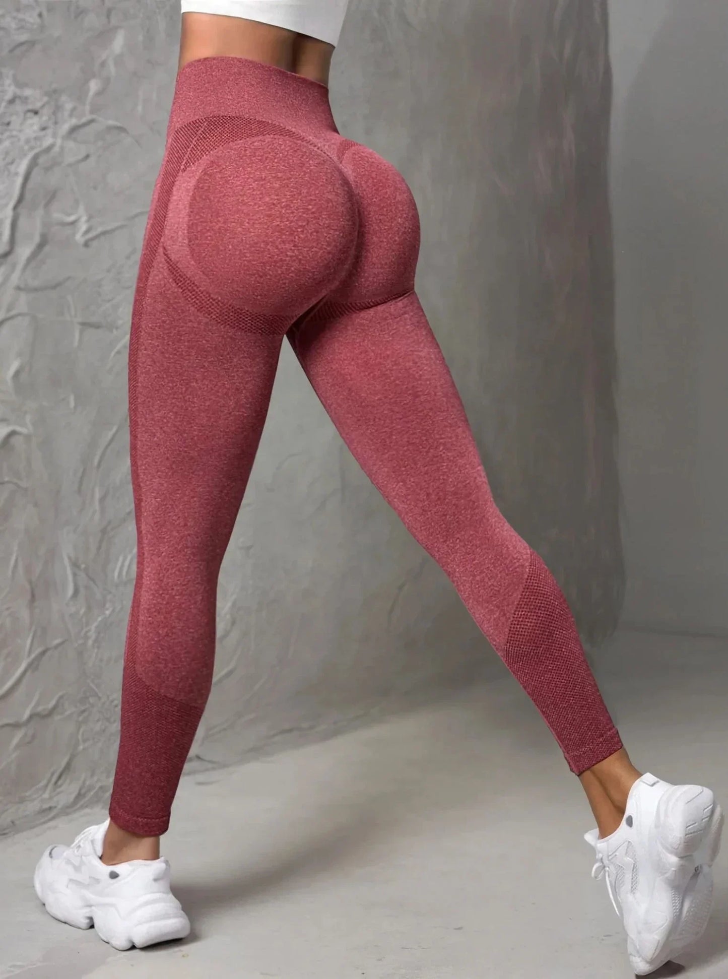 Legging rose moulant pour femme, dos en évidence, mode fitness 974 Réunion